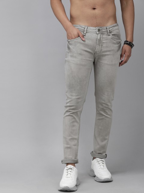 

The Roadster Lifestyle Co Men Grey Skinny Fit Light Fade Stretchable Jeans