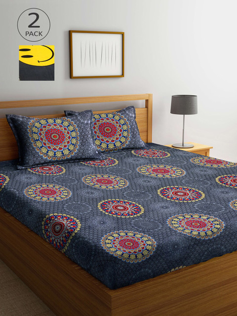

Arrabi Black & Grey Ethnic Motifs 300 TC 2 King-Size Bedsheets with 4 Pillow Covers