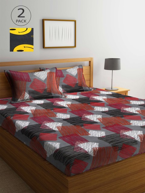 

Arrabi Black & Grey Geometric 300 TC 2 King-Size Bedsheets with 4 Pillow Covers