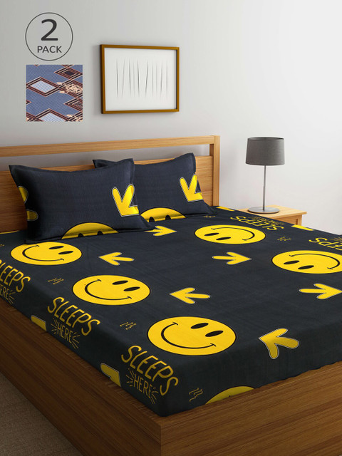 

Arrabi Black & Grey Graphic 300 TC 2 King-Size Bedsheets with 4 Pillow Covers