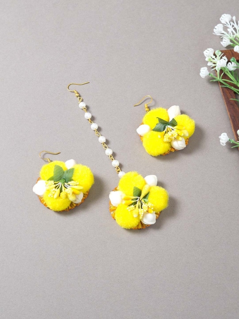 

Golden Peacock Yellow Floral Studs Earrings