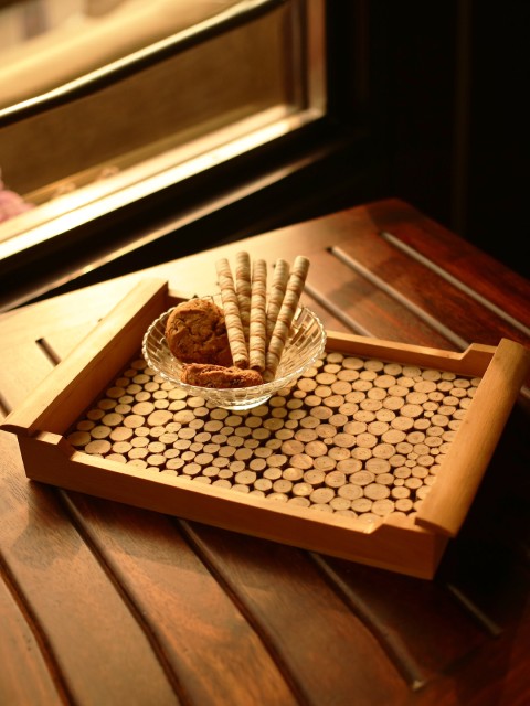 

ExclusiveLane Brown Handcrafted Rectangular Tray