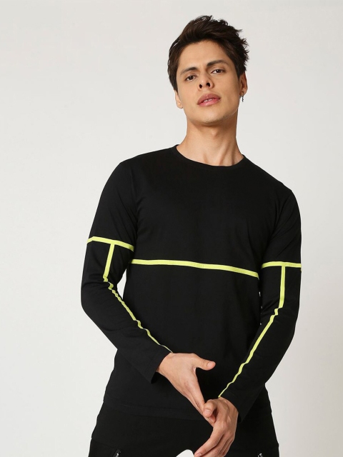 

Bewakoof Men Black Colourblocked Extended Sleeves Pockets T-shirt