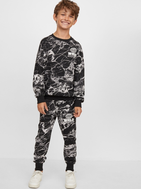 

H&M Boys Black & Grey Printed Joggers