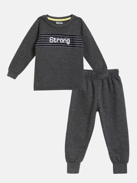 

Eteenz Boys Charcoal Grey & White Premium Cotton Self-Striped Typography Print Thermal Set