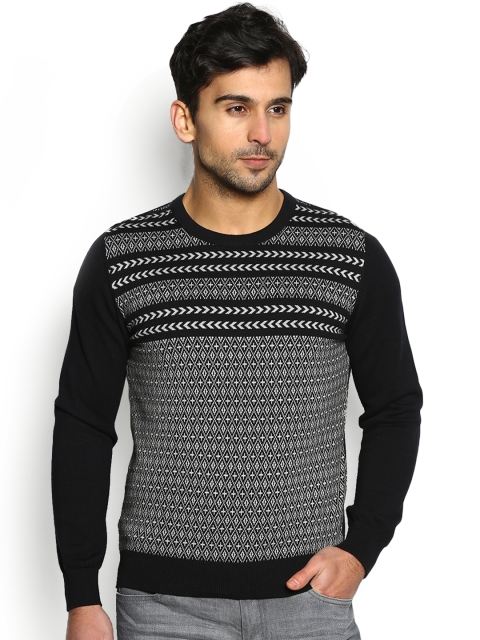 

Blackberrys Men Black & White Sweater