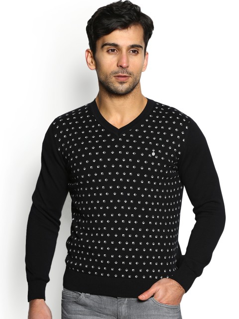 

Blackberrys Men Black Printed Sweater