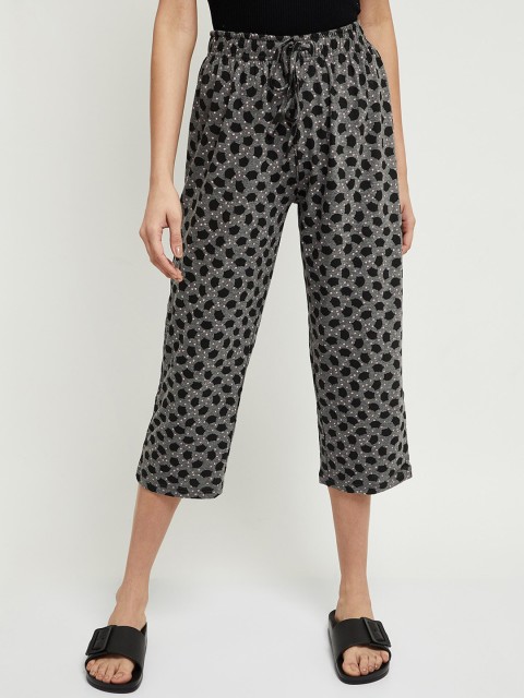 

max Women Grey & Black Printed Lounge Capris