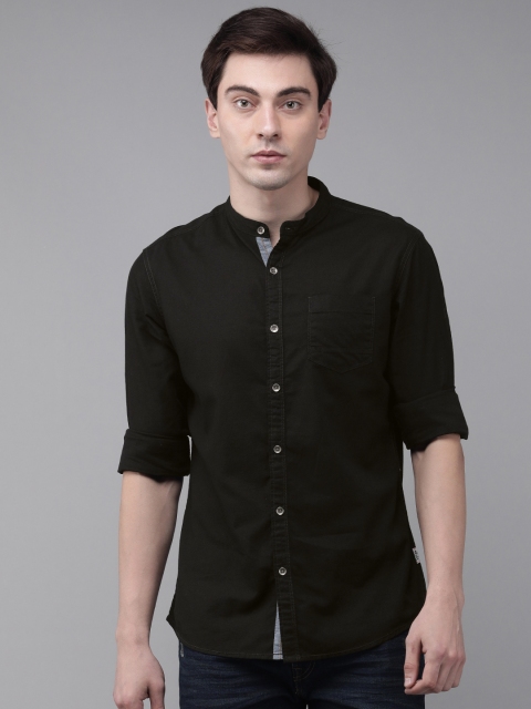 

BEAT LONDON by PEPE JEANS Men Black Slim Fit Pure Cotton Casual Shirt
