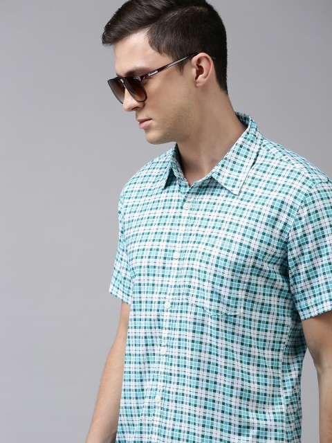 

BEAT LONDON by PEPE JEANS Men White Slim Fit Checked Casual Shirt