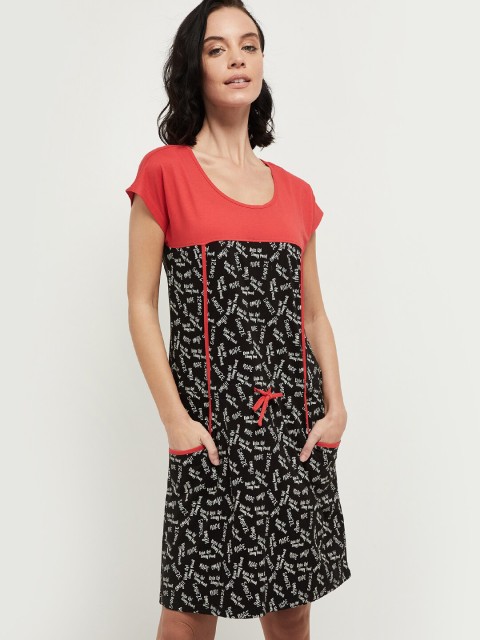 

max Red & Black Printed Nightdress
