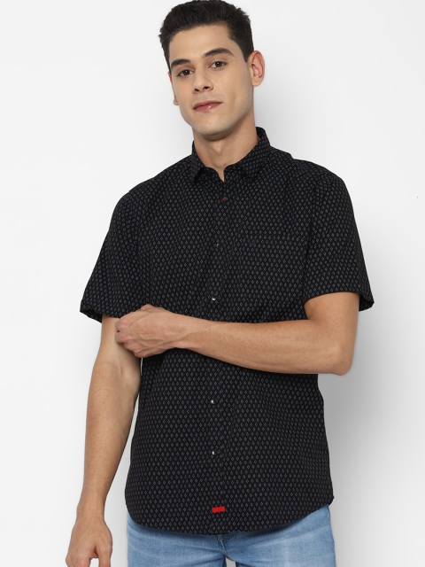 

Allen Solly Men Black Slim Fit Opaque Printed Pure Cotton Casual Shirt