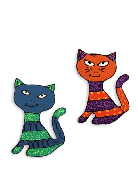 

ExclusiveLane Set of 2 Hand-Painted Fridge Magnets, Purple