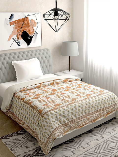 

Salona Bichona Grey & Brown Ethnic Motifs Mild Winter 120 GSM Single Bed Quilt