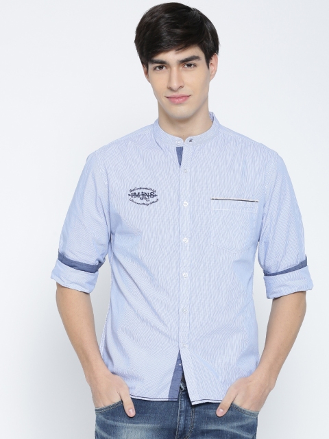 

Flying Machine Men Blue & White Pinstriped Casual Shirt