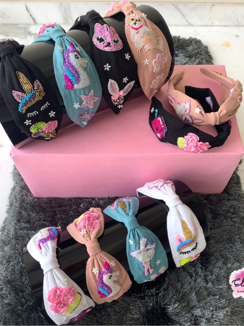 

Elaa Girls Pink Jersey With Embroidery - Animal Lovers Hairband