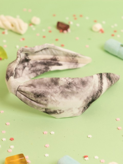 

Elaa Girls Black & White Tie & Dye Pure Cotton Hairband