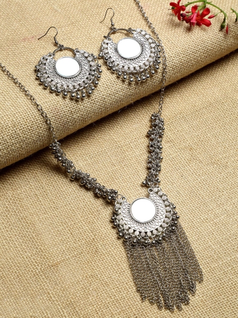 

NEUDIS Oxidised Silver-Plated Mirror Work Jewellery Set