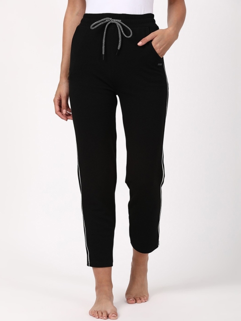 

V2 Value & Variety Women Black Solid Cropped Lounge Pants