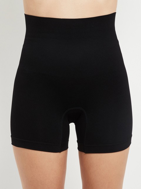 

max Women Black Nylone Seamless Briefs -WN21SMBYSHRT01BLACK