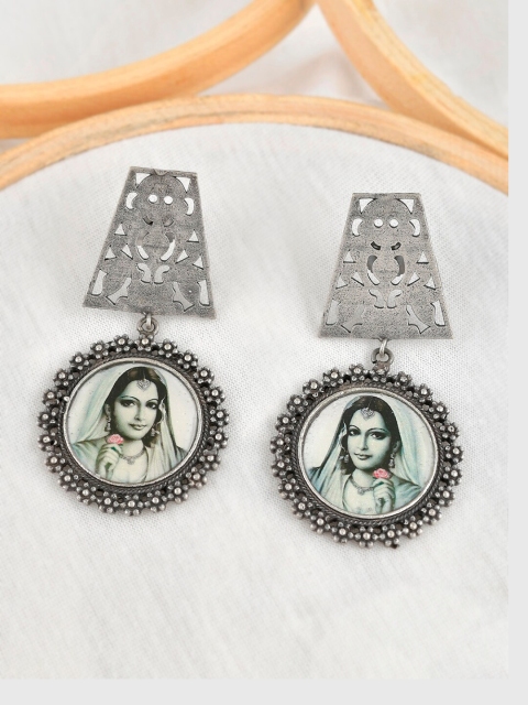 

Infuzze Silver-Toned Contemporary Studs Earrings