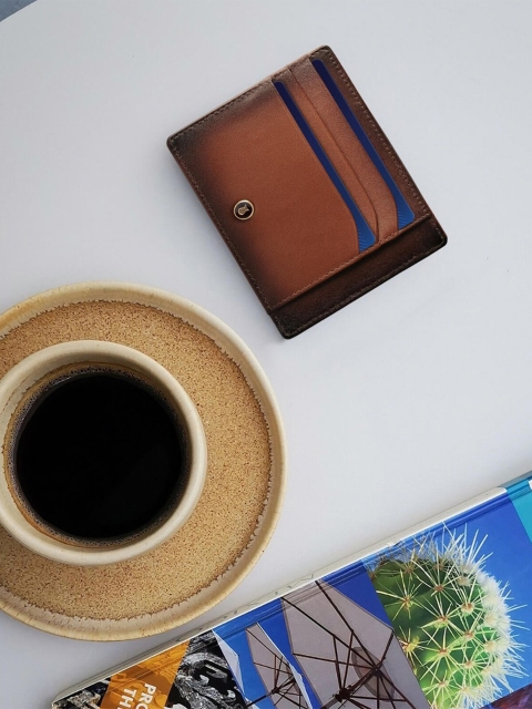 

Lapis Bard Men Brown Leather Card Holder