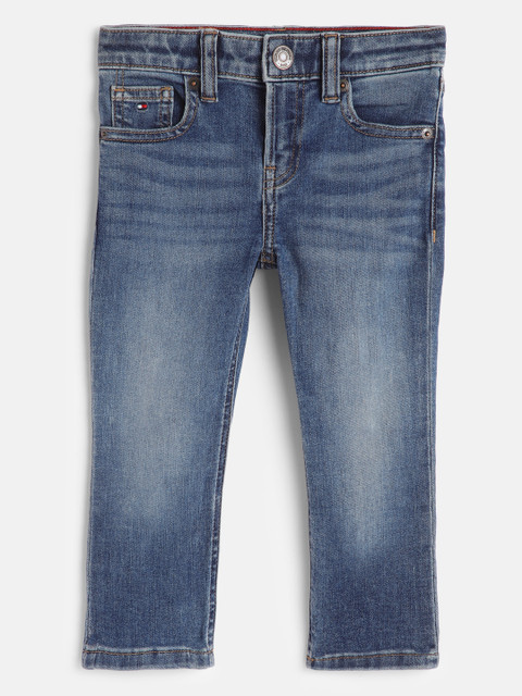 

Tommy Hilfiger Boys Blue Straight Fit Heavy Fade Stretchable Jeans