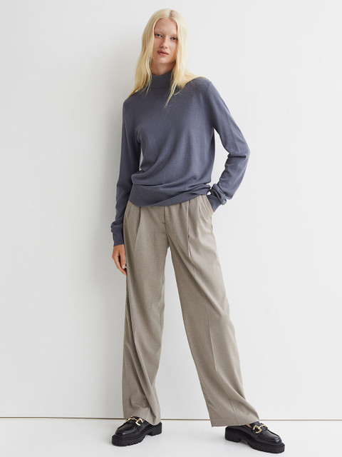 

H&M Women Grey & Blue Solid Fine-Knit Polo-Neck Jumper