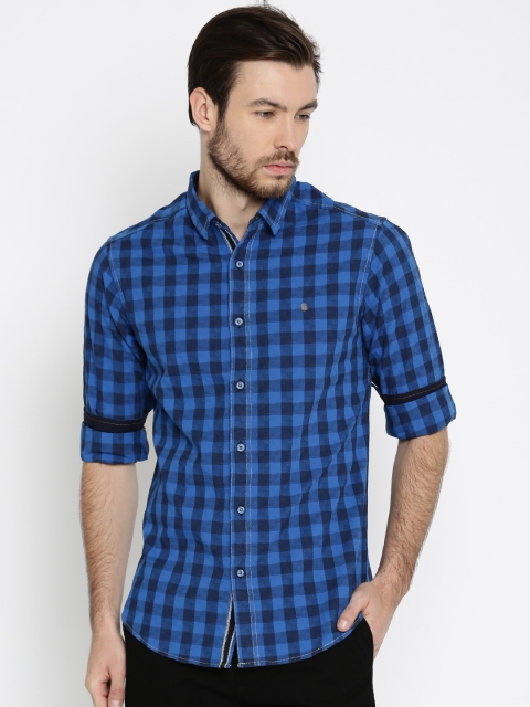 

SPYKAR Men Blue Checked Casual Shirt
