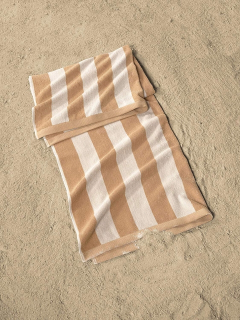 

Lushomes Beige & White 470 GSM Striped Cotton Pool Towels