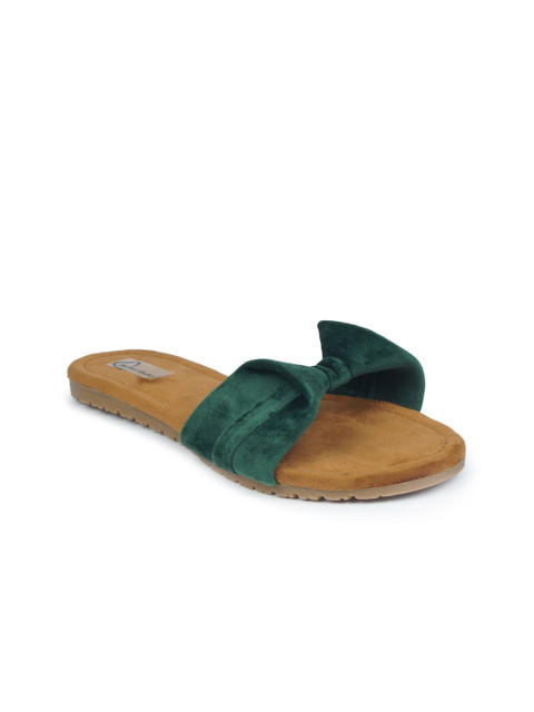 

The Desi Dulhan Women Green Embellished Open Toe Flats