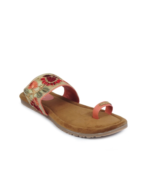 

The Desi Dulhan Women Green & Pink Embellished One Toe Flats