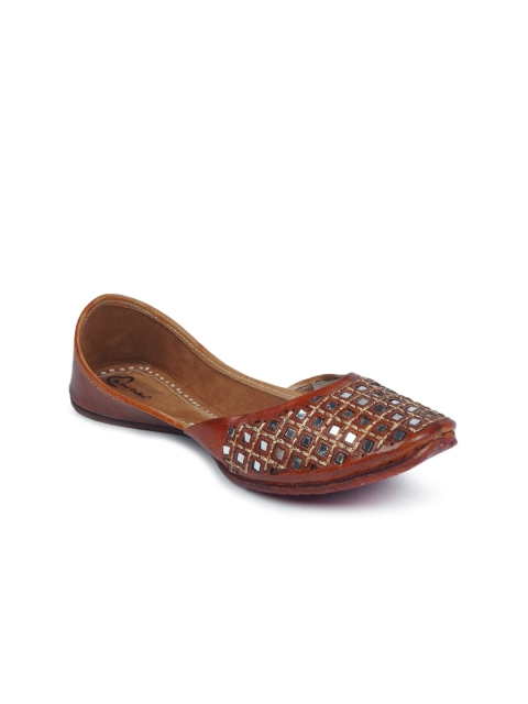 

The Desi Dulhan Women Brown Embellished Leather Ethnic Mojaris Flats