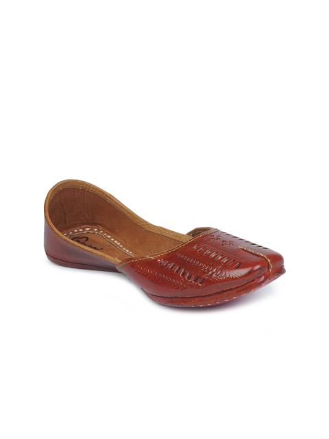 

The Desi Dulhan Women Brown Embellished Leather Mojaris with Laser Cuts