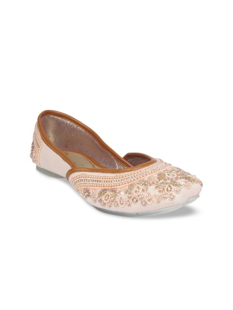 

The Desi Dulhan Women Pink Embellished Leather Ethnic Mojaris Flats