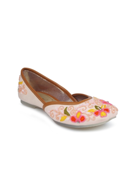 

The Desi Dulhan Women Pink Embellished Leather Ethnic Mojaris Flats