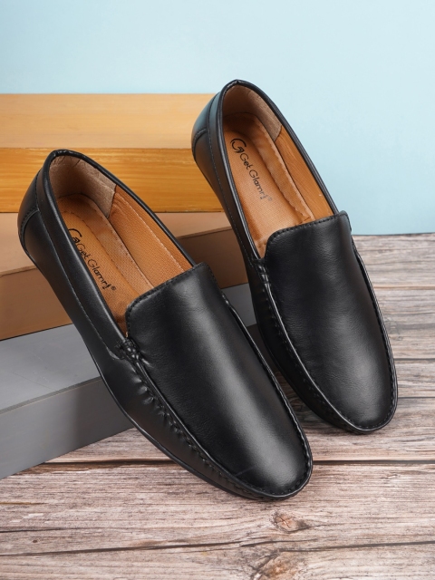 

Get Glamr Men Black Loafers
