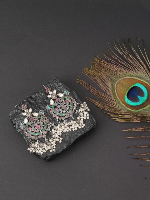 

SANGEETA BOOCHRA Silver-Toned Crescent Shaped Chandbalis Earrings