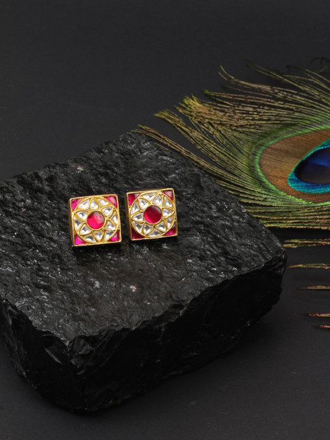 

SANGEETA BOOCHRA Gold-Toned & Red Square Studs Earrings