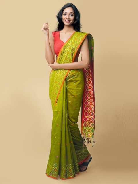 

Unnati Silks Green & Red Ethnic Motifs Pure Linen Jamdani Saree