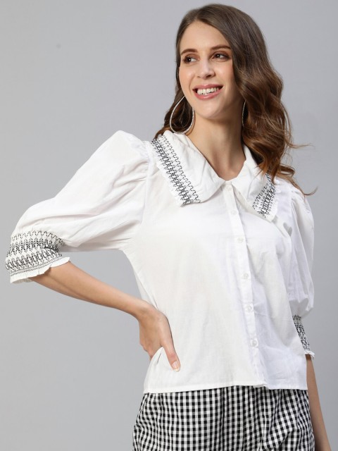 

Ishin White Shirt Style Top