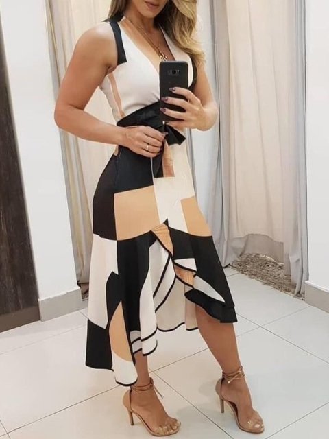 

GRACE & JACK Beige & White Wrap Dress