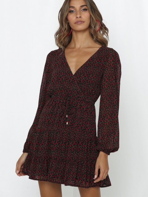 

GRACE & JACK Black & Red Floral Dress