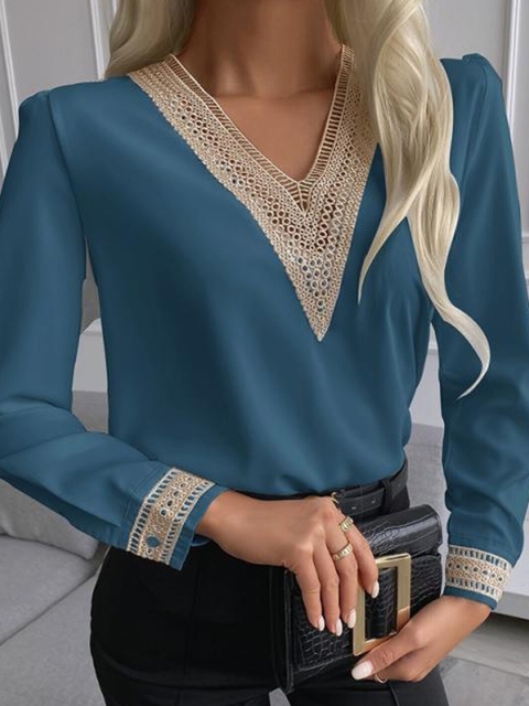 

GRACE & JACK Blue Lace Insert Regular Top