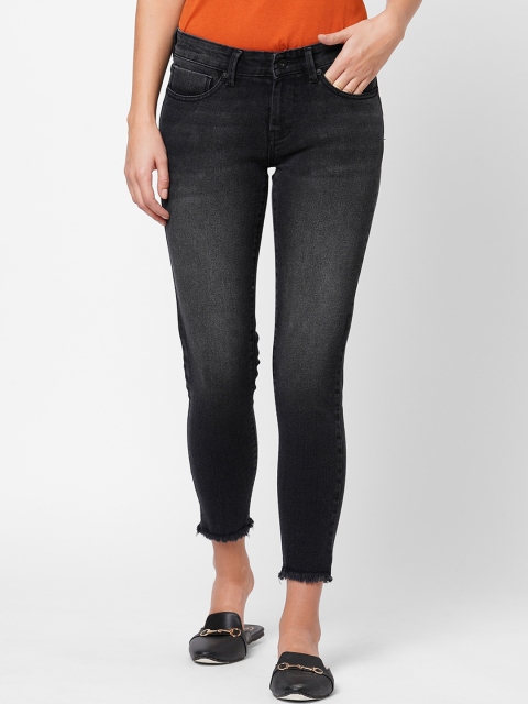 

Pepe Jeans Women Black Skinny Fit Light Fade Jeans