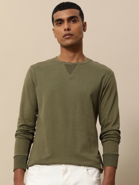 

Mr Bowerbird Men Olive Green Regular Fit Pure Cotton V Patch T-shirt