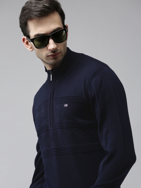 

Arrow Men Navy Blue Solid Pullover Sweater
