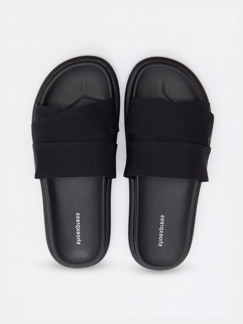 

shoexpress Women Black Rubber Sliders