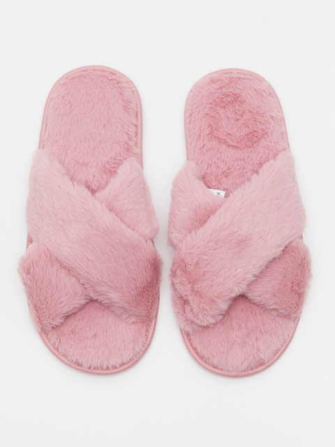 

shoexpress Women Pink Fur Criss Cross Room Slippers