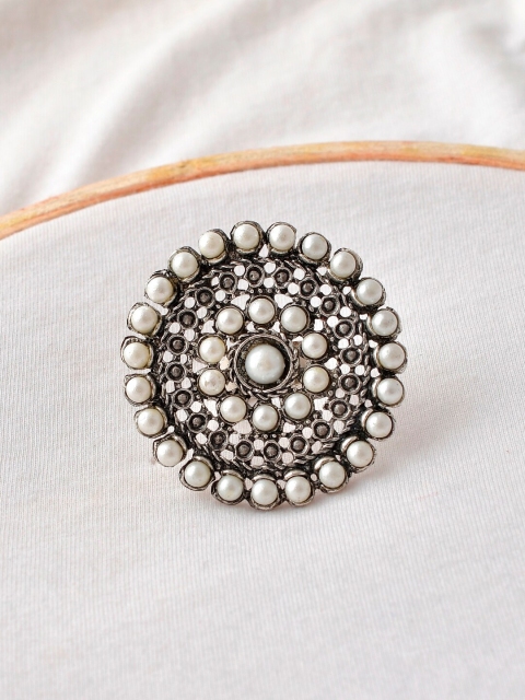 

Infuzze Silver-Plated White Pearl Beaded Tribal Finger Ring